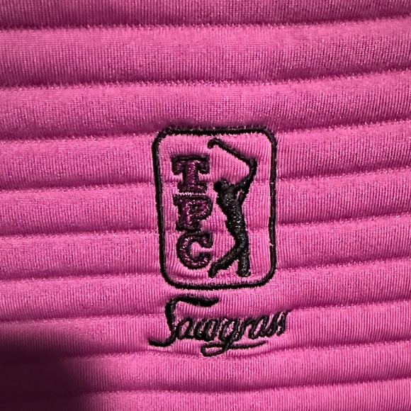 Under Armour Women's Vibrant Pink Fitted Vest - TPC Sawgrass. NWOT - Picture 2 of 9